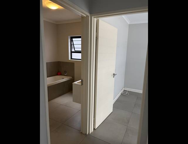 2 BEDROOM APARTMENT TO LET IN MORNINGSIDE